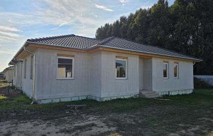 4 SZOBÁS CSODA KÖLTSÉGHATÉKONY OTTHON NAGYCSALÁDOKNAK