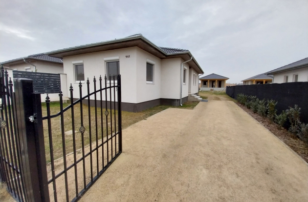 Kiadó nappali +4 szobás új építésű ház Kecskeméten